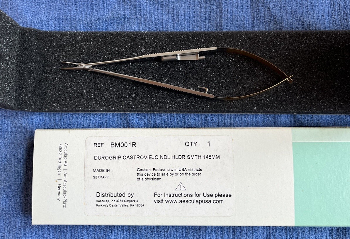 Aesculap BM001R Durogrip Castroviejo Needle HLDR SMTH 145MM NEW IN BOX NIB
