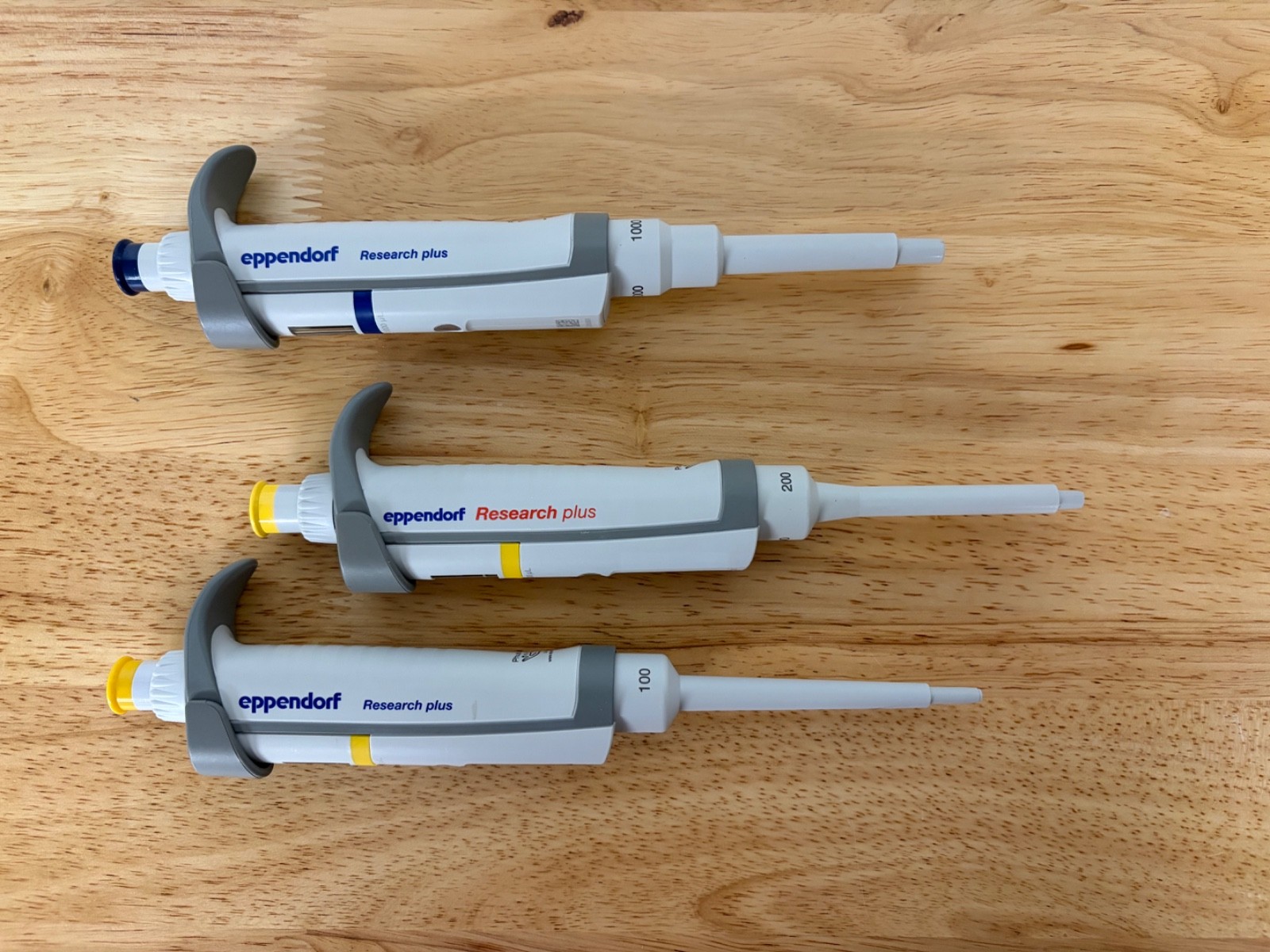 Eppendorf Research Plus Pipette Set (10-100, 20-200, 100-1000) – Refurb, Mint!