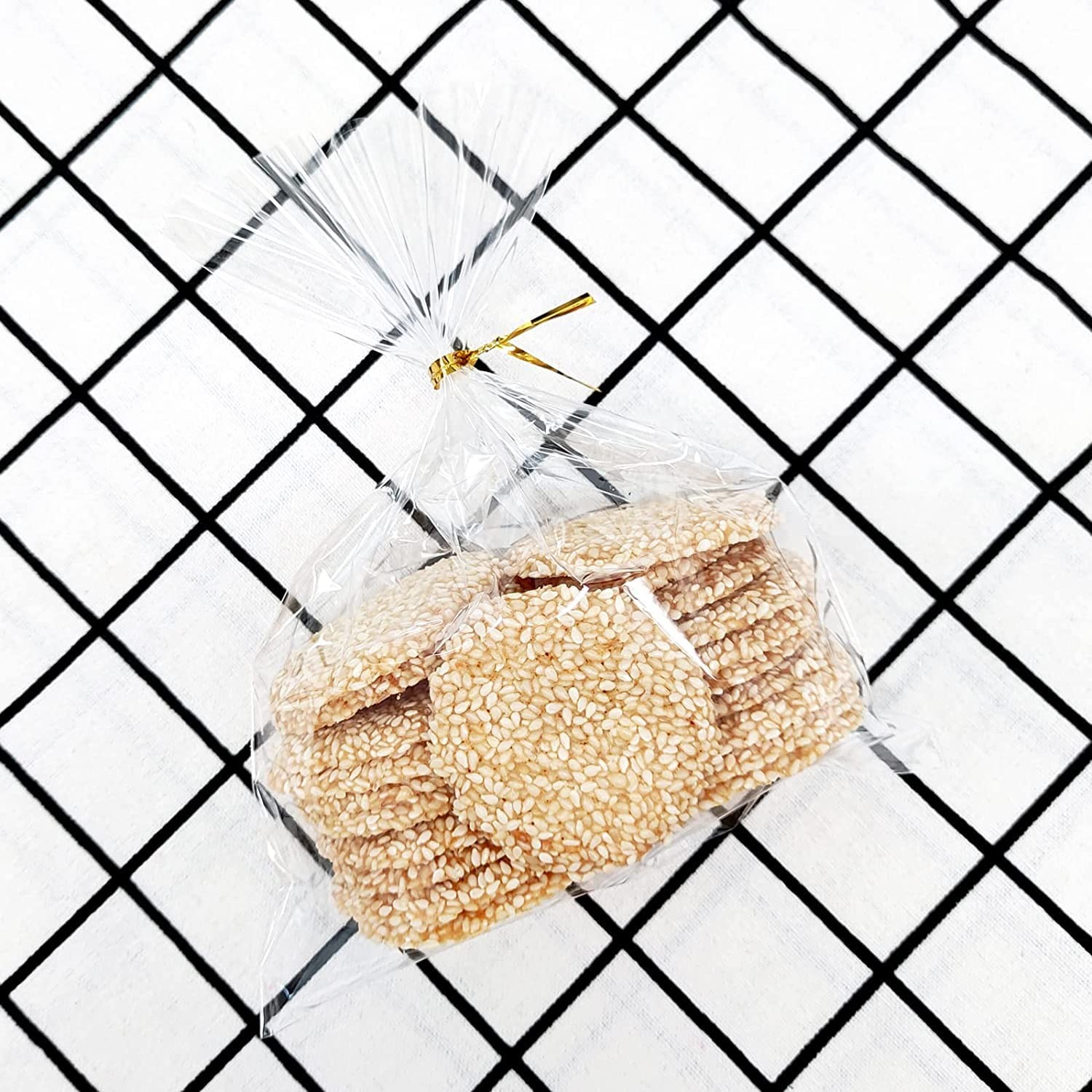 100PCS Cellophane Bags 6×9 inches, Clear Treat Bags with 4’’ Twist Ties, Plas…