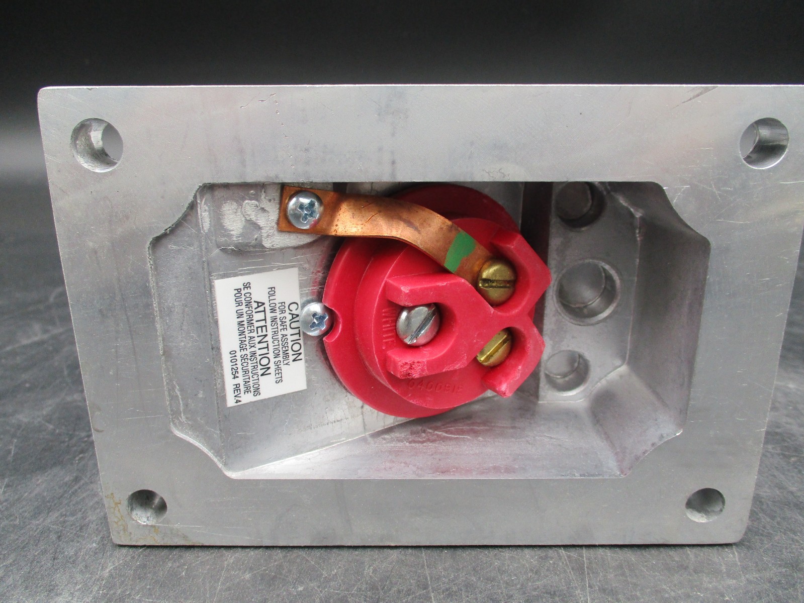 CROUSE HINDS ENRC21201 & ENP5201 20A EXPLOSION PROOF RECEPTACLE + PLUG SET 125V