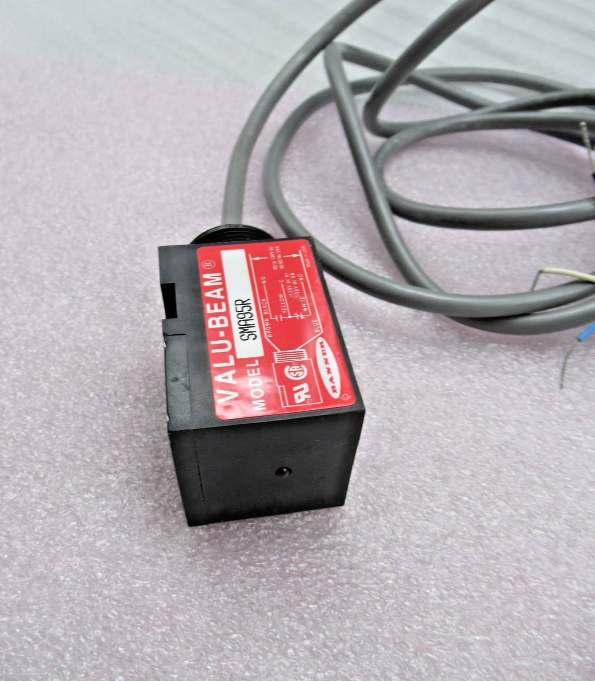 Banner Engineering SMA95R Photoelectric Sensor 60M Range 130V 25887 (Fast Shipp)