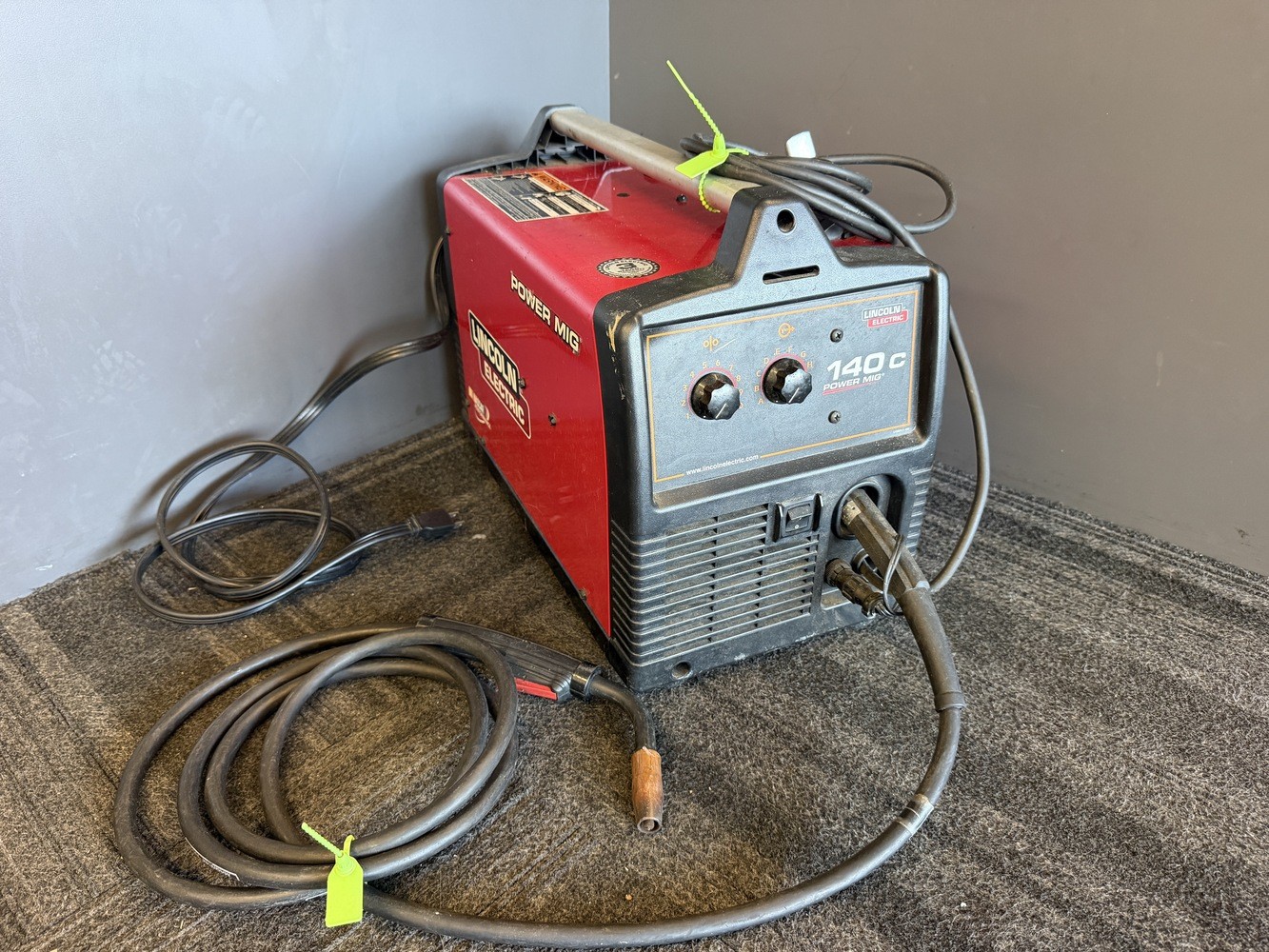 Lincoln Electric Power MIG 140C MIG Welder