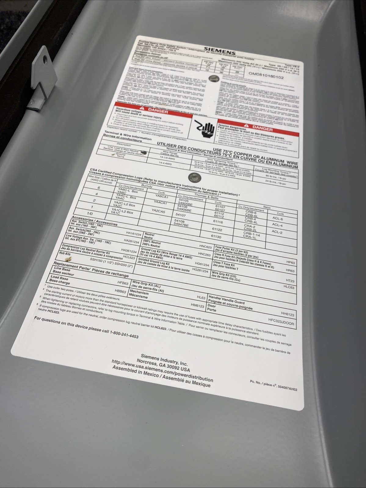 Siemens HFC323J Enclosed Fused Low Voltage Heavy Duty Safety Switch,240VAC,100 A