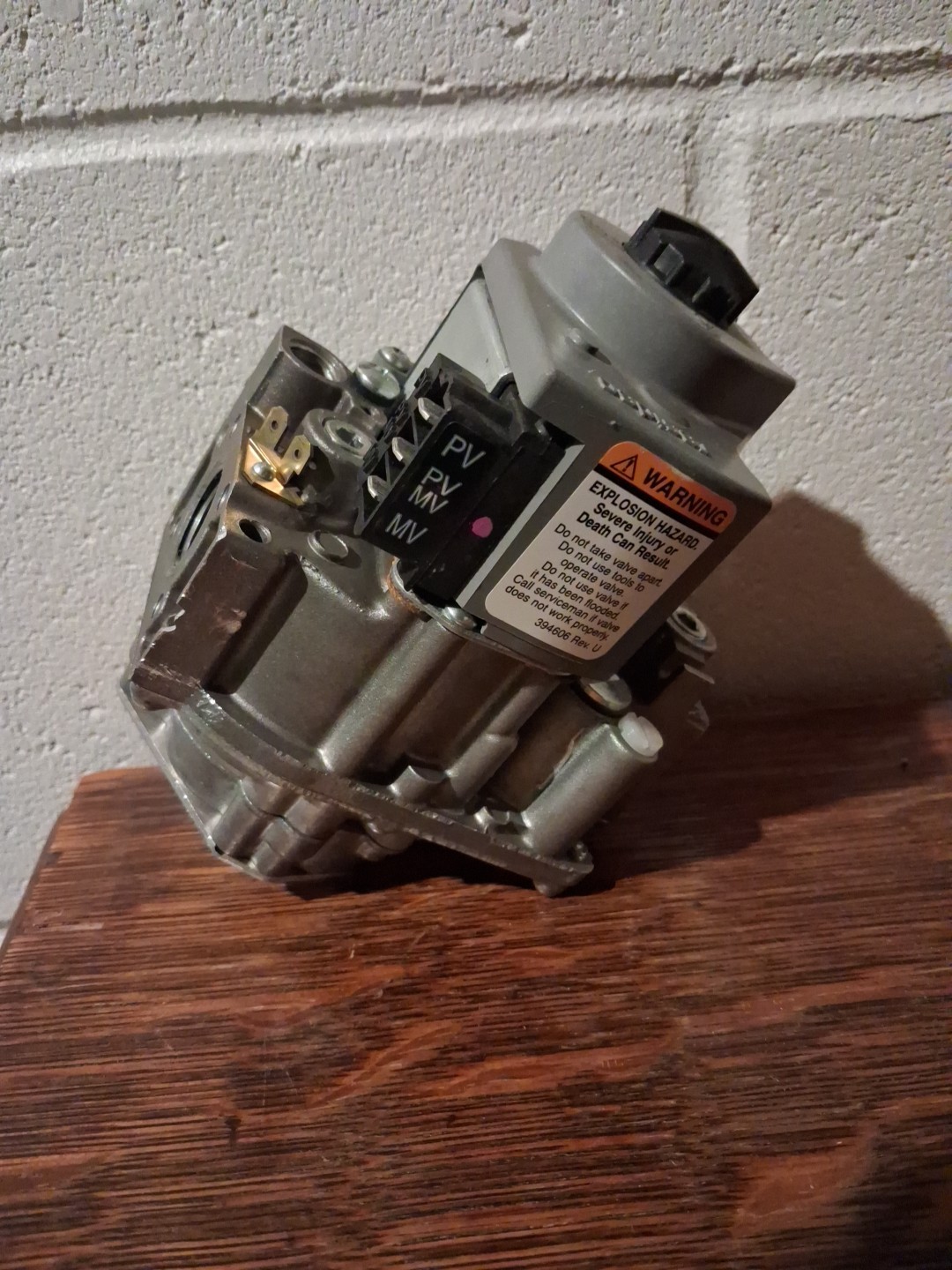 Burnham Resideo Natural Gas Valve IN3-IN6 VR8204C3007
