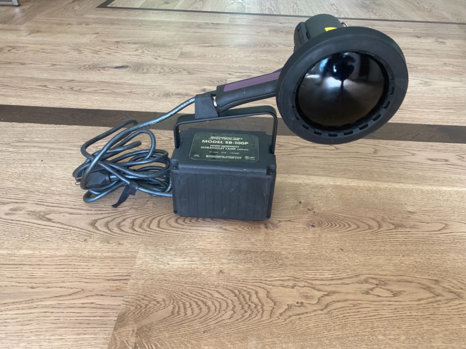 SPECTROLINE MODEL SB-100P Ultraviolet Lamp 120 Volts
