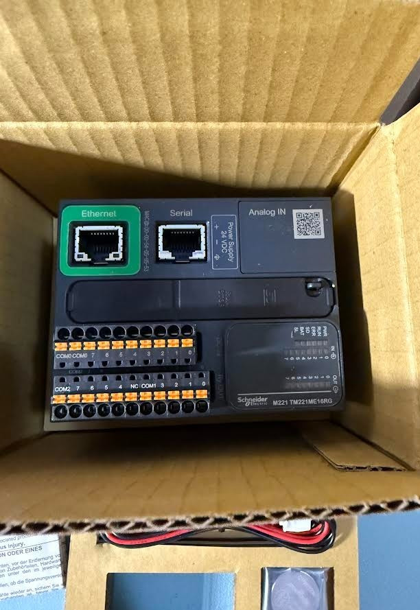 Schneider Electric TM221ME16RG Modicon M221 PLC Controller New Ships from US