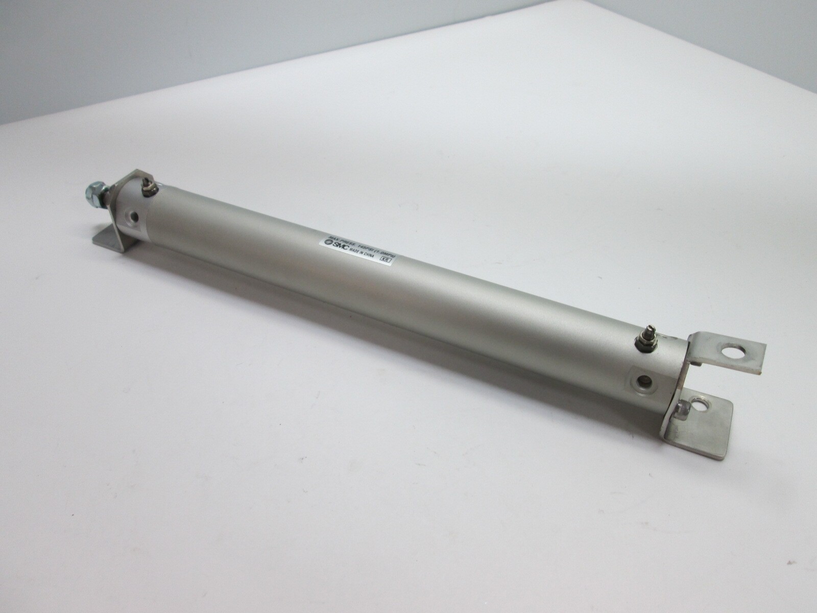 SMC NCGBA25-0800 Double Acting Single Rod Air Cylinder 10-32 Ports