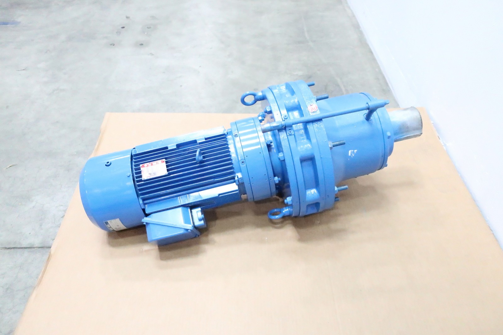 Sumitomo Sm-cyclo CVFM5-6185DB-AV-B-195 Gearmotor 9rpm 5hp 480v-ac 3ph