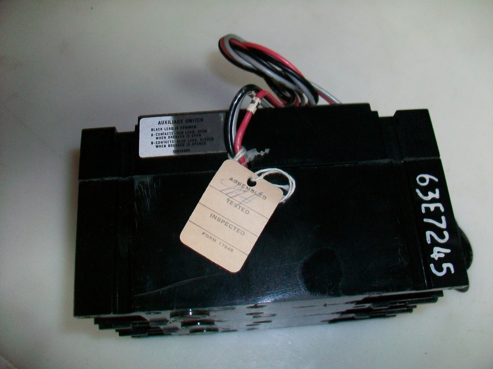 WESTINGHOUSE FB3100 100 A 3P 600 V. Ac. CIRCUIT BREAKER W/1A-1B AUX SW. AND