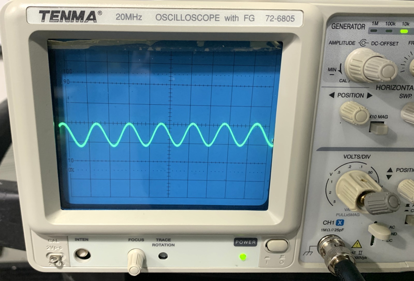 Tenma Oscilloscope 20Mhz With Built in FG MPN/72-6805, Damaged Handle, Tested