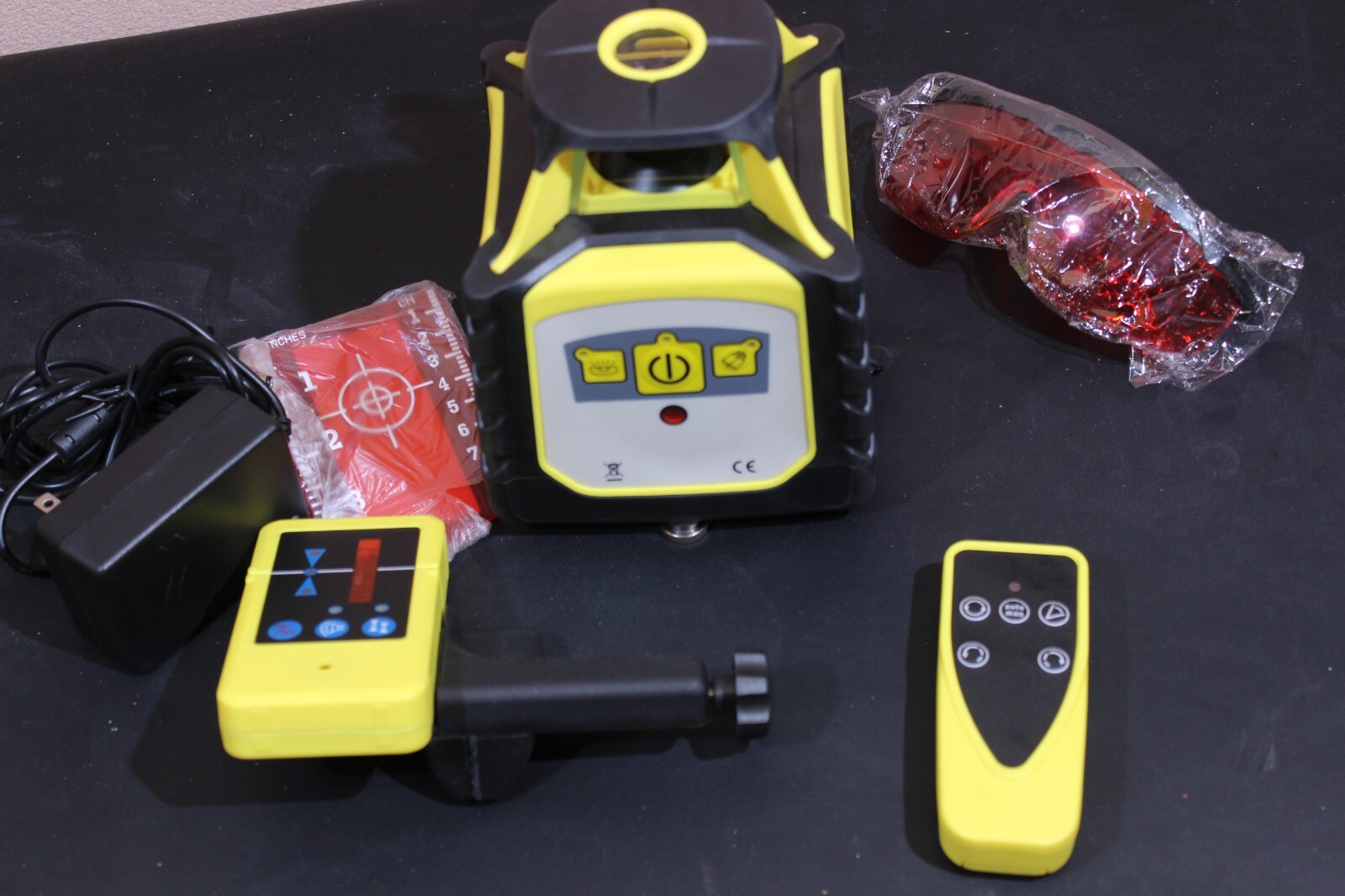 Horizontal Vertical Red Beam Rotary Laser Level with Receiver and Remote
