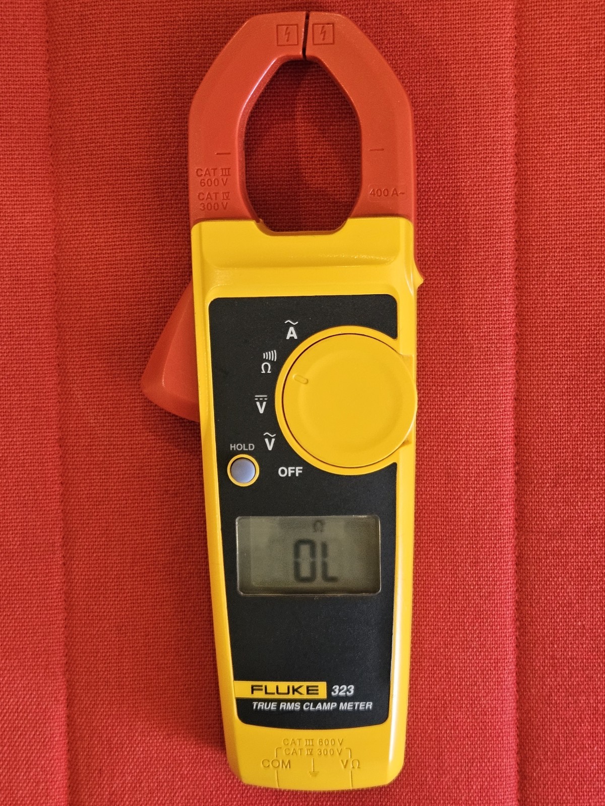 Fluke 323 true rms digital clamp meter +Original leads + case( Great Condition)