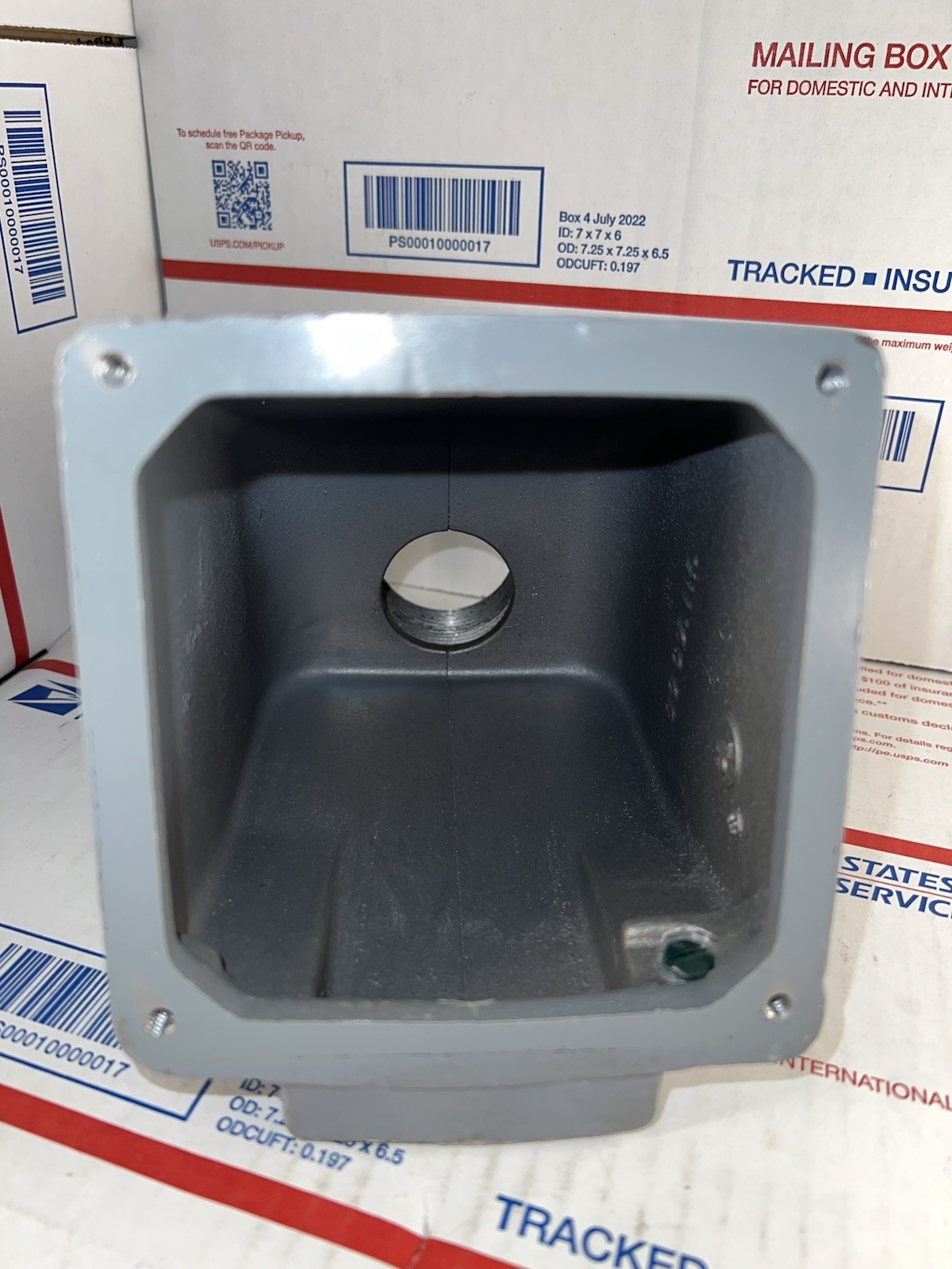 HUBBELL HBL BB602W 60A PIN&SLEEVE 1-1/4” & 1-1/2” RECEPTACLE BOX *USED* ⚡️💥🔥