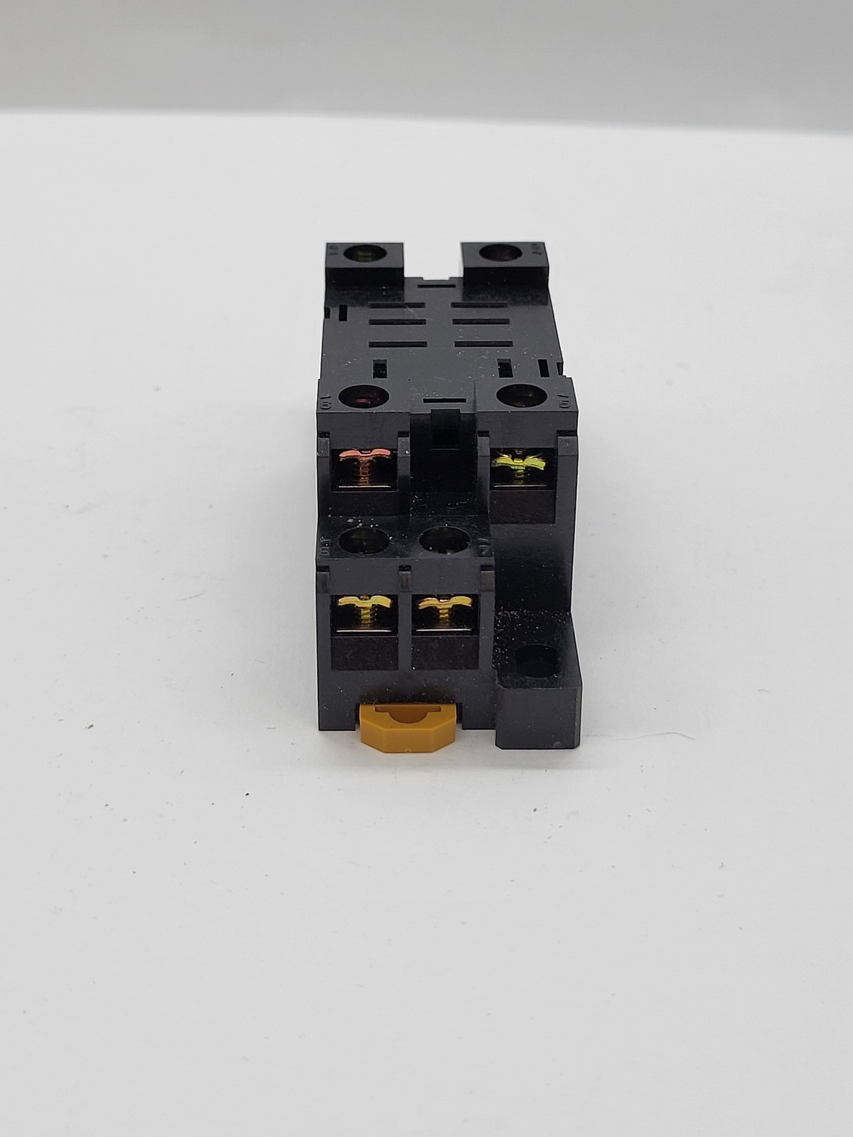 10 PC Cutler Hammer D7PA2 Relay Socket 8 Blade Max 15A 2 Pole 240V 1673HP