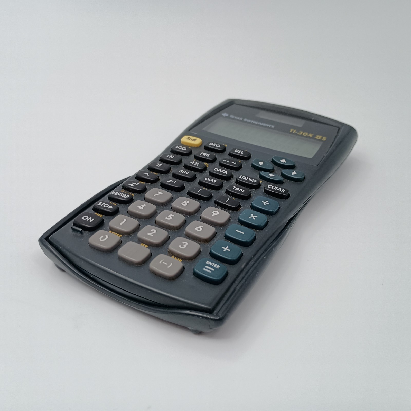 Texas Instruments TI-30XIIS Scientific Calculator – Working