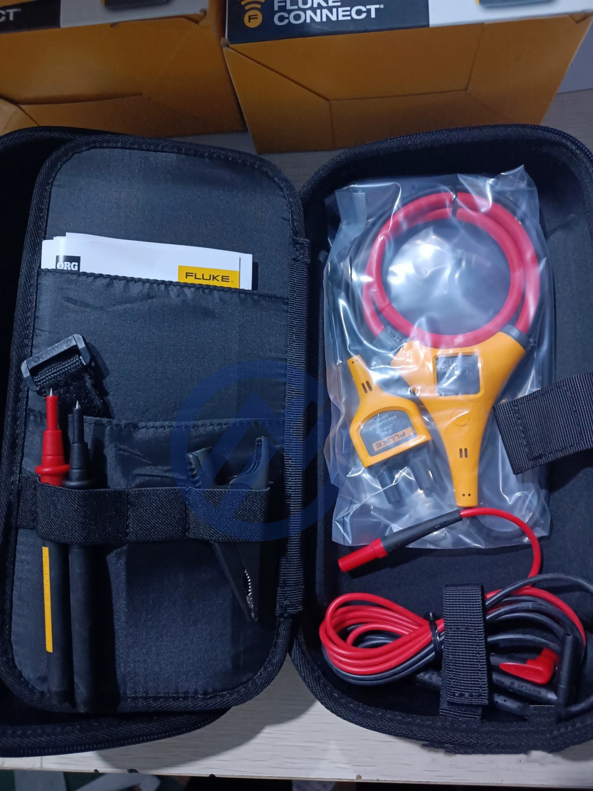 Brand new Fluke 378 FC Non-Contact Voltage True-rms AC/DC Clamp Met 378FC