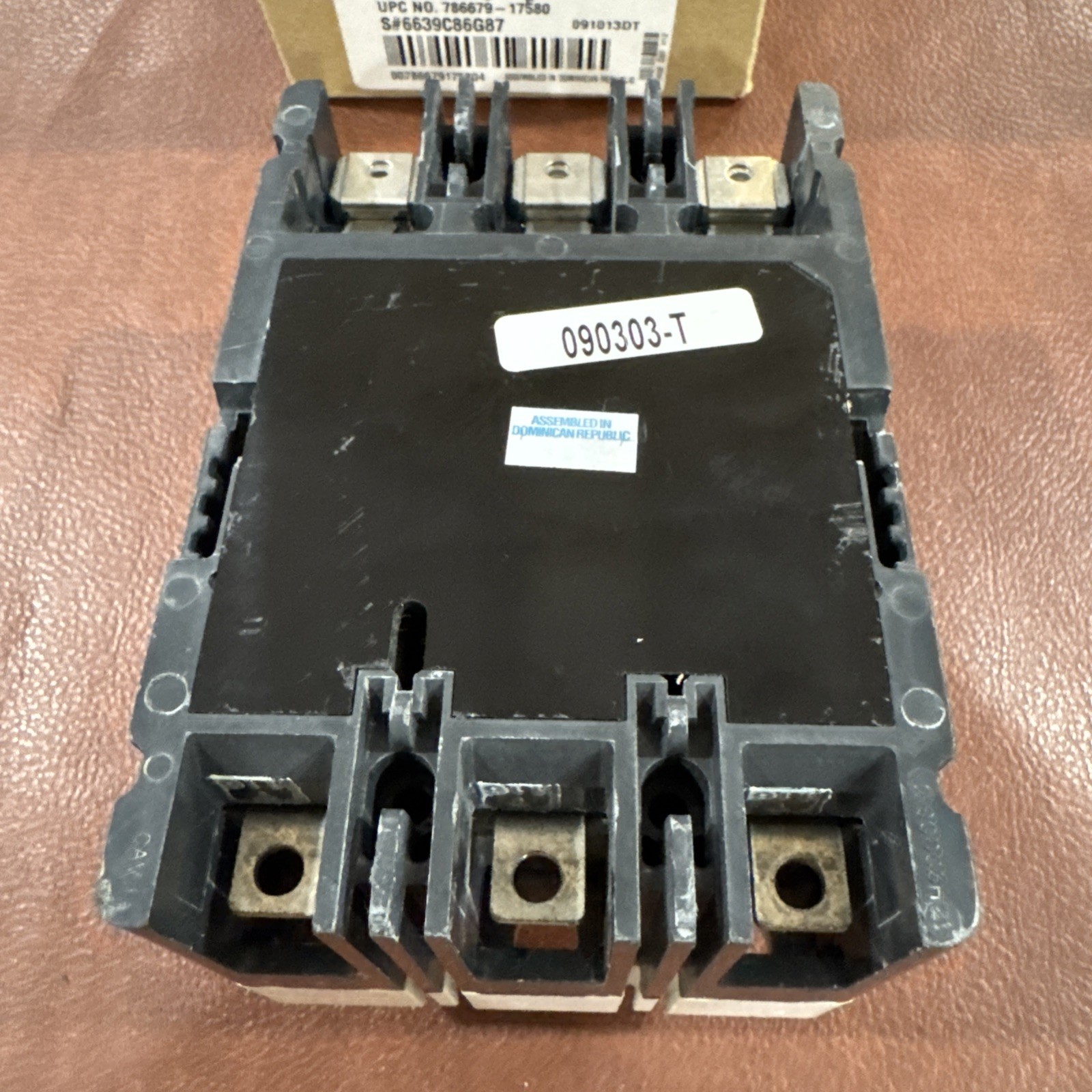 Eaton Cutler Hammer 200A 3P EDB3200 200 Amp 240V 3 Pole Circuit Breaker EDB 22k