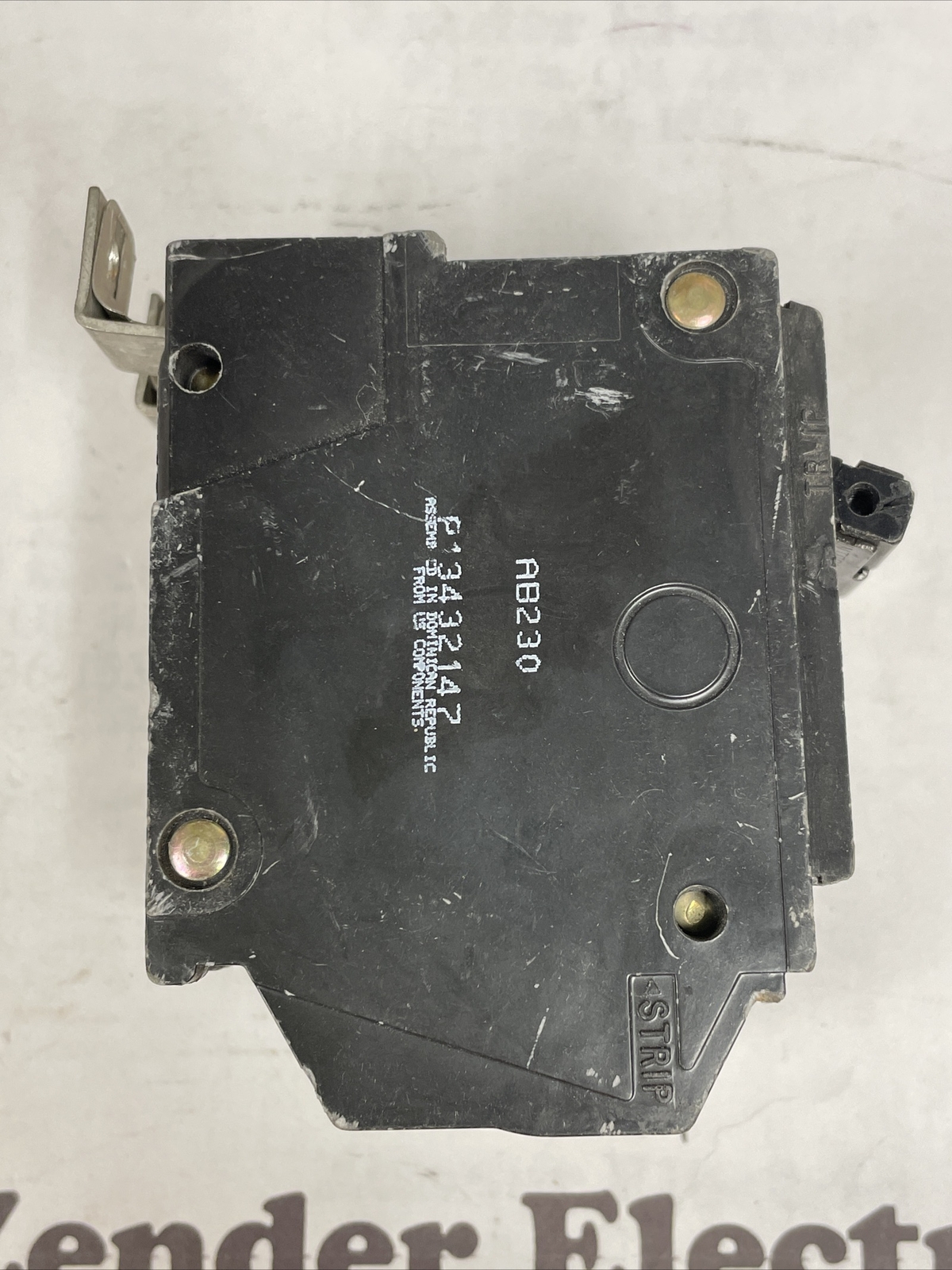 GE THQB2130 – 30 Amp 2 Pole 240V Circuit Breaker