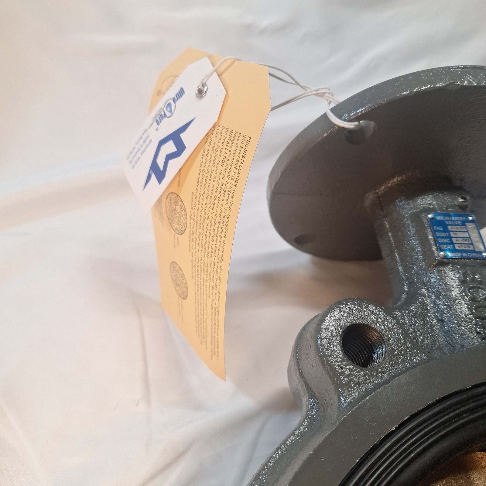 Milwaukee Valve CL223E 8″ inch Butterfly Valve with Lever, EPDM, Lug, 200 psi
