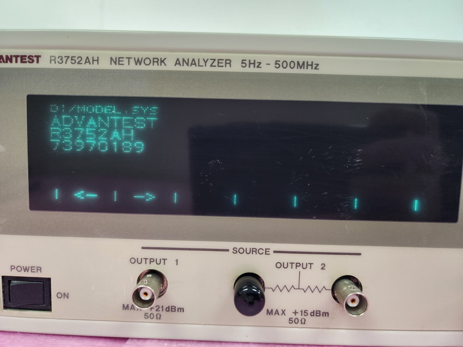 ADVANTEST R3752AH Network Analyzer 5 Hz to 500 MHz, Output 1/2, R, A, B channels