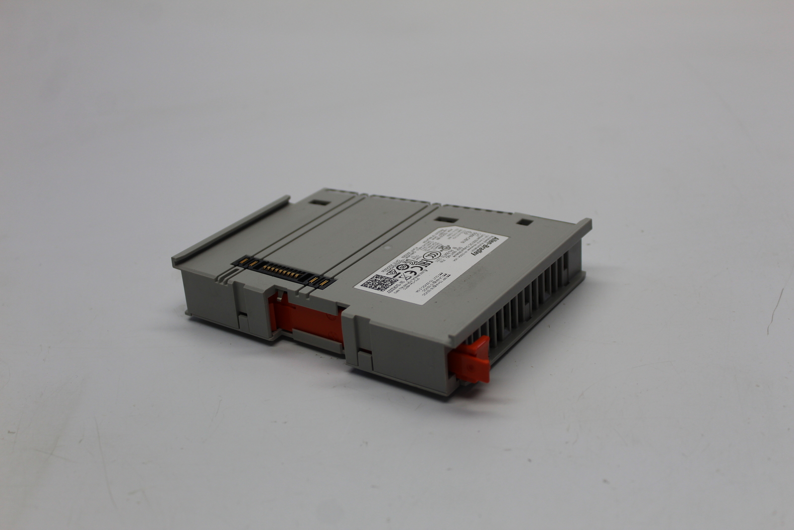 ALLEN BRADLEY 5069-OB16 SER.B OUTPUT MODULE UNMP