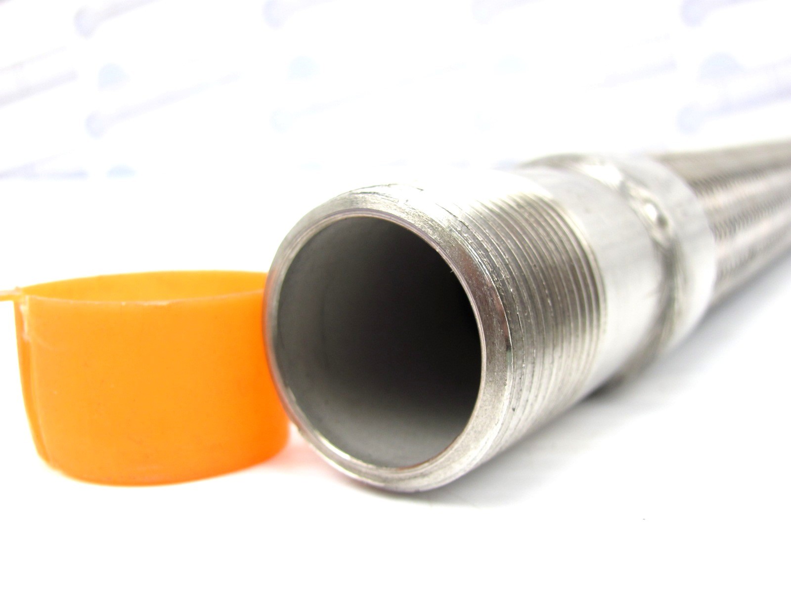 1 in x 19 in BRAIDED STAINLESS STEEL HOSE 24 in Overall – 1 in NPT x 1 in NPT