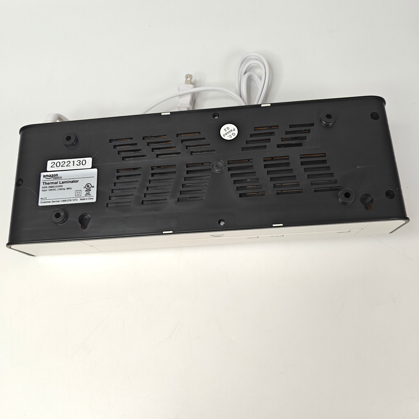 Amazon Basics PL9-US 9-Inch Thermal Laminator Machine White NEW w/Sample Pouchs
