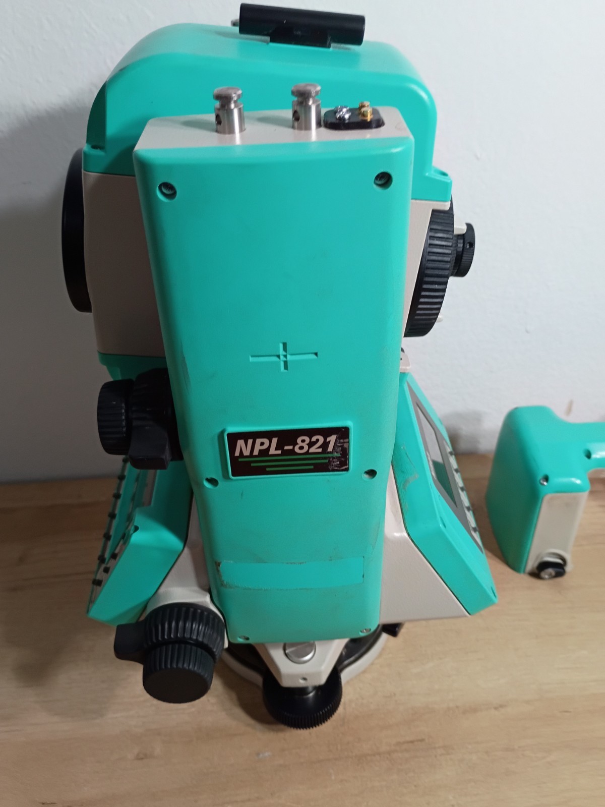 Nikon NPL-821 Field Station Total Station Bundle – Untested – w/ Tribrach, BC-80