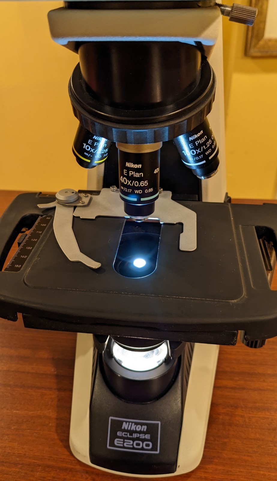 Nikon E200 Eclipse Microscope With Four(4) Objectives 4X, 10X, 40X, 100X
