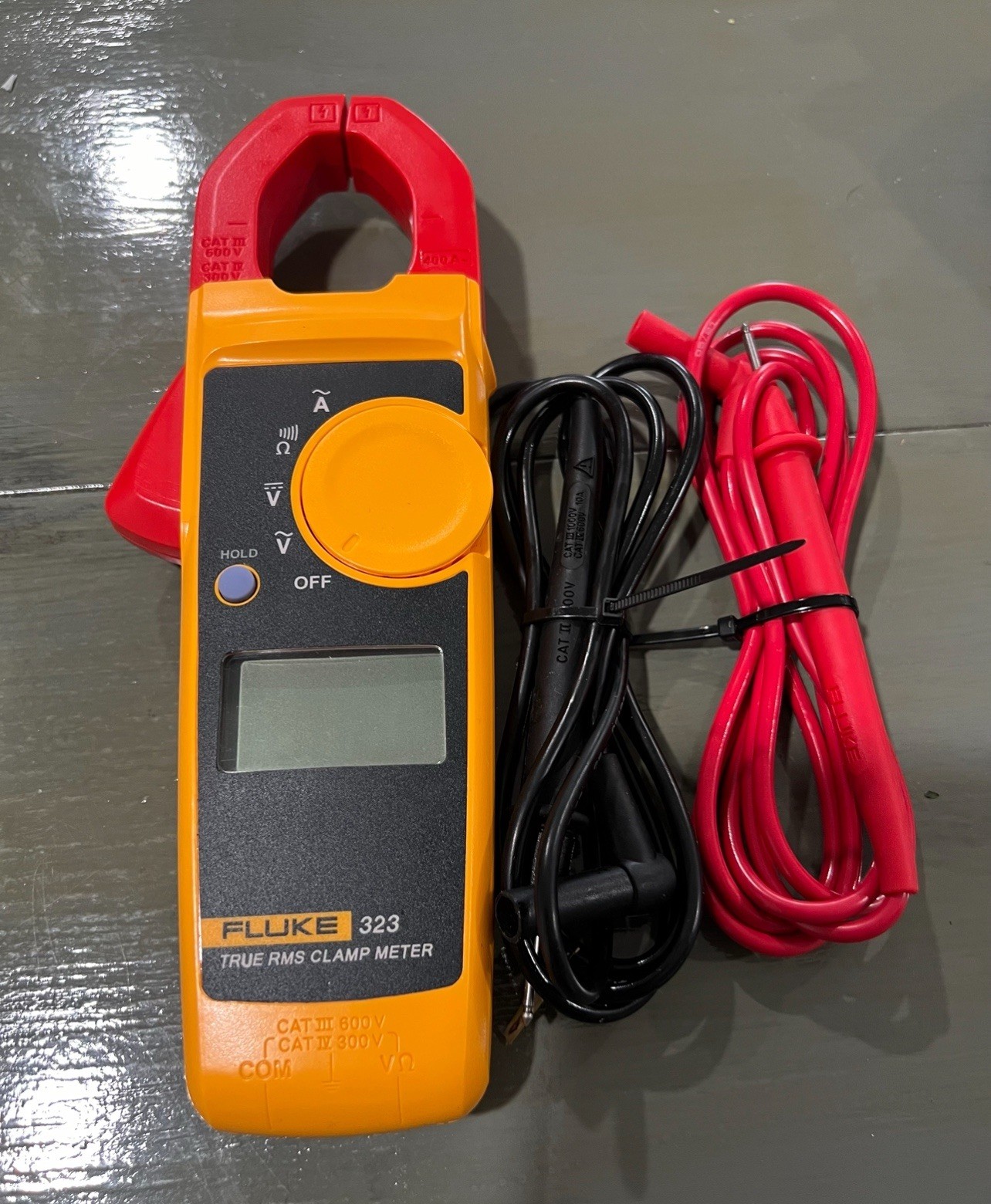 Fluke 323 Clamp Meter (4152628)