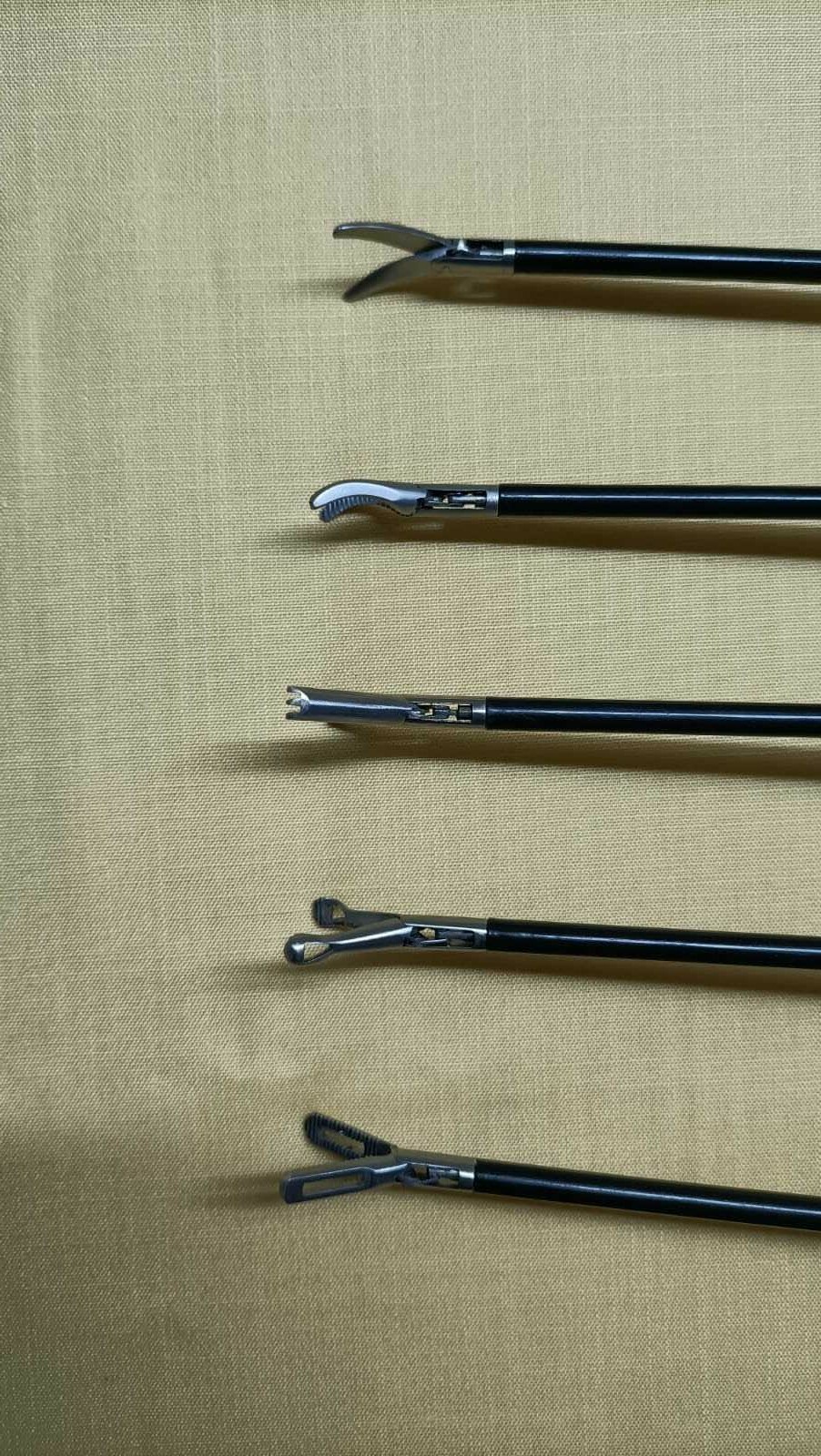 16pc Laparoscopic Surgery Set 5mm/10mm Endoscopy Reusable Surgical Instruments