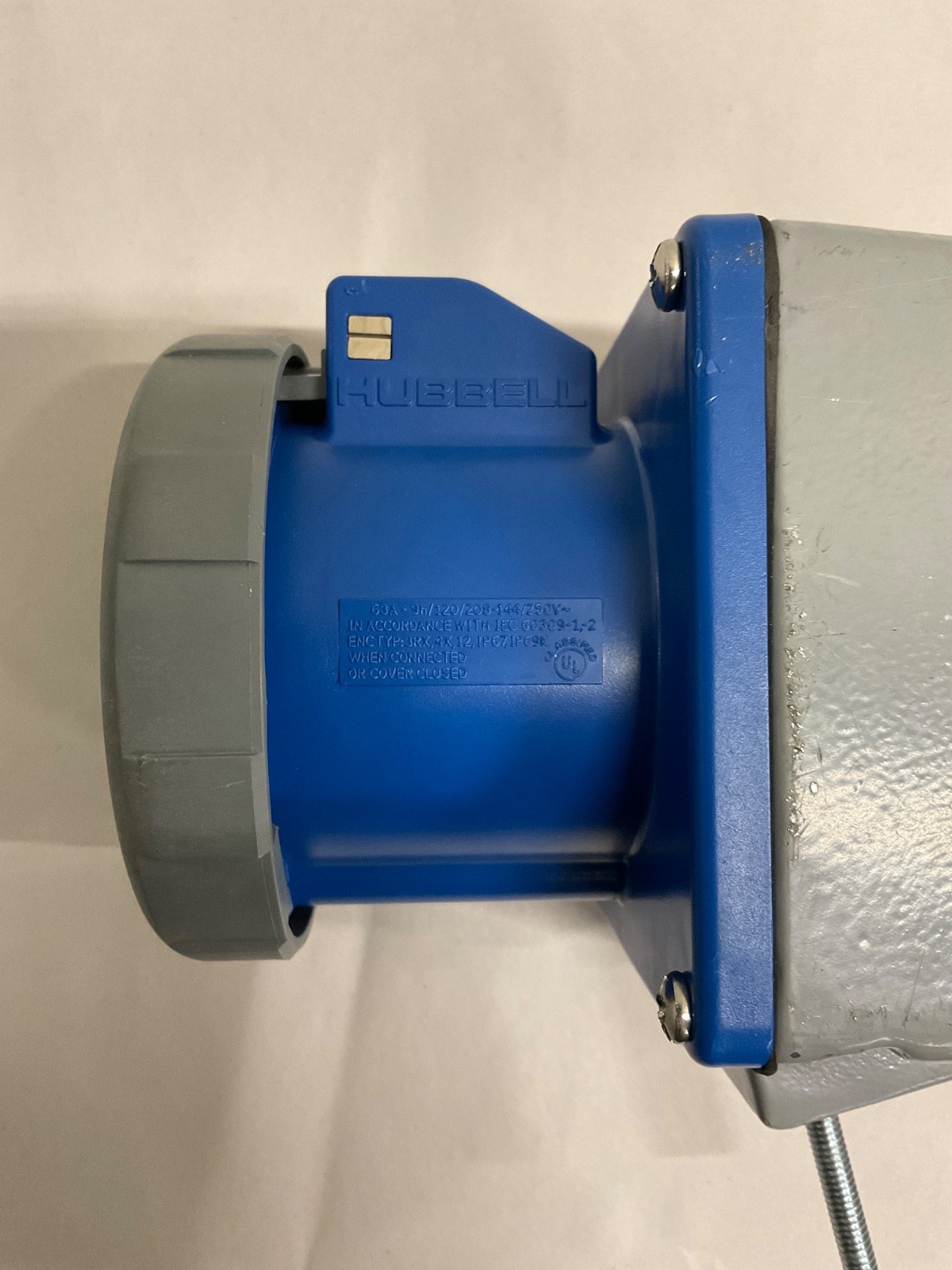 Hubbell HBL560R9W Female Receptacle 60A 4 Pole 5 Wire w/ Box 560R9W