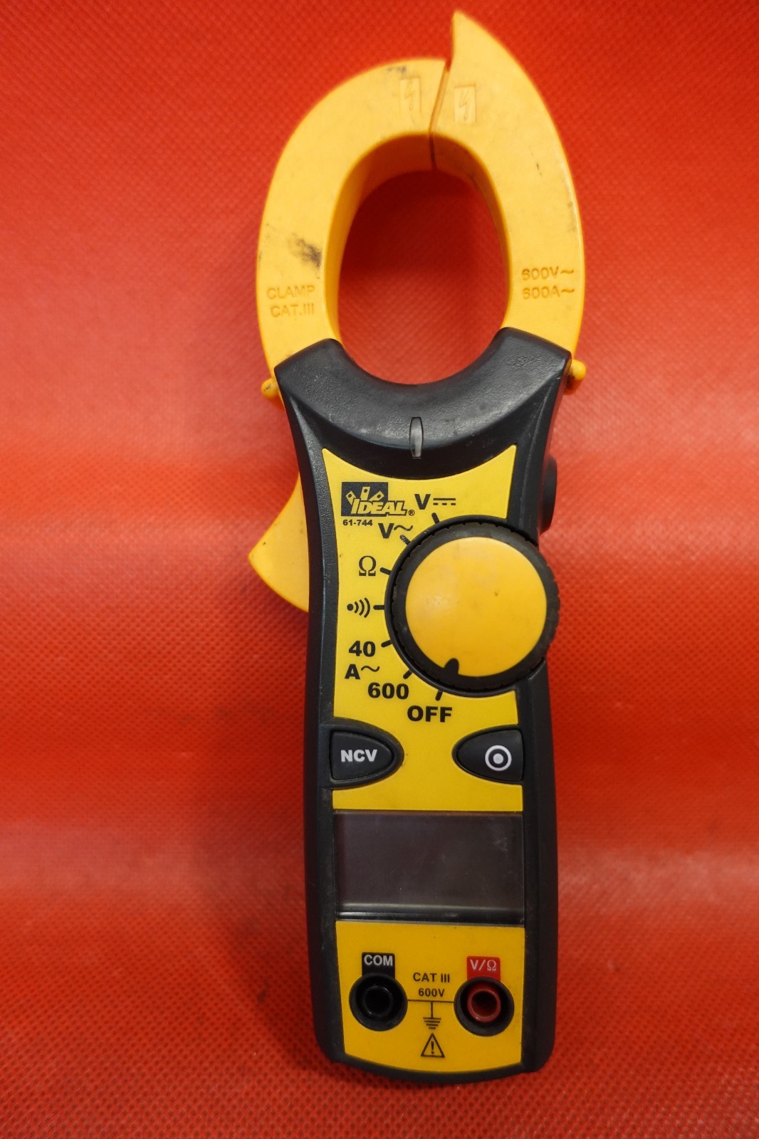 Ideal 61-732 True RMS 400A Clamp Meter Cat III 600 Volt AC/DC