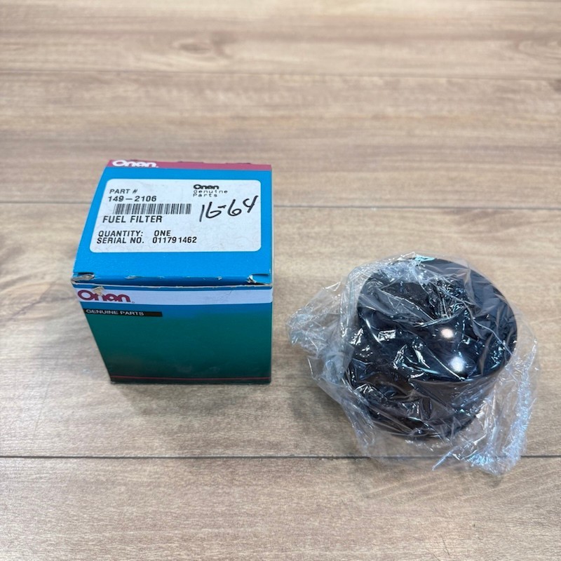 New ONAN OEM NOS FUEL FILTER / 149-2106