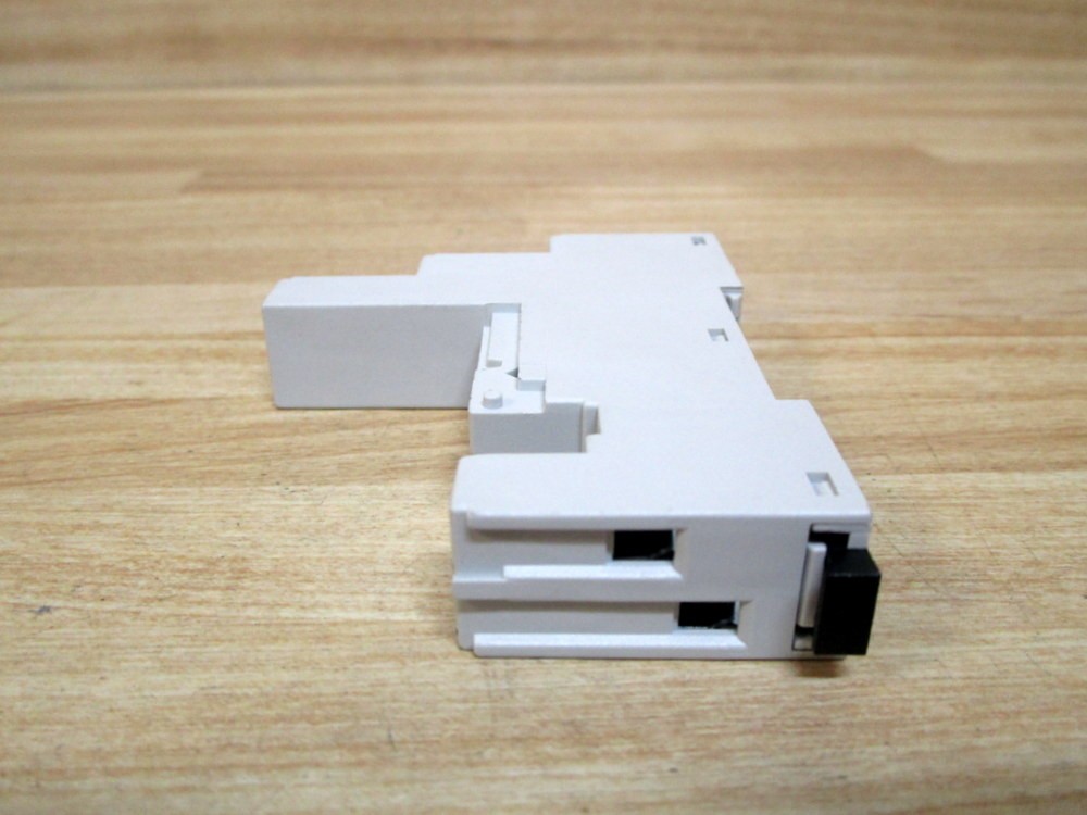 Allen Bradley 700-HN221 Relay Socket 700HN221