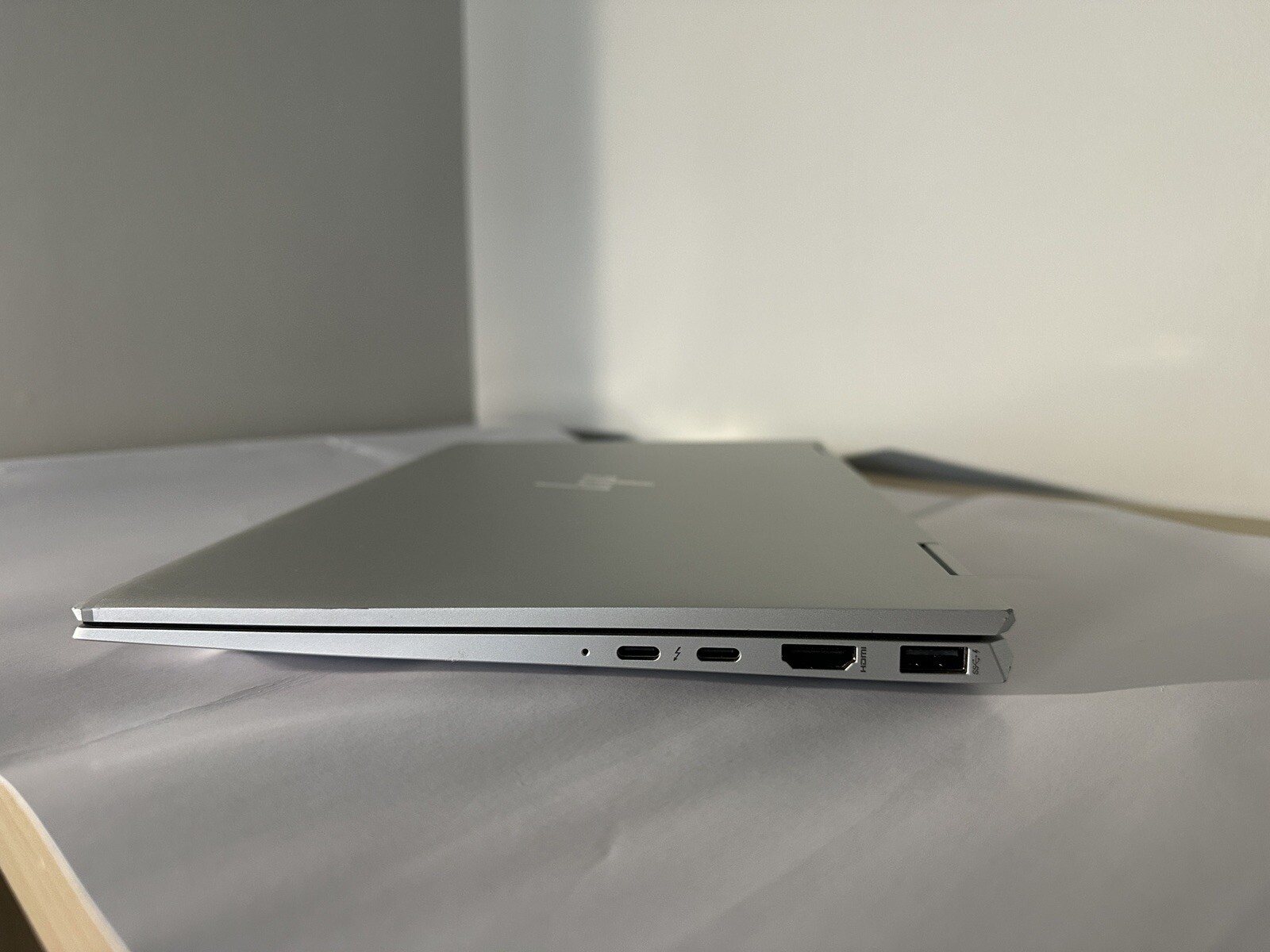 HP EliteBook x360 1030 G8 Touch i7-1185G7 3.0GHz 1TB 16GB Win 11 Pro LTE