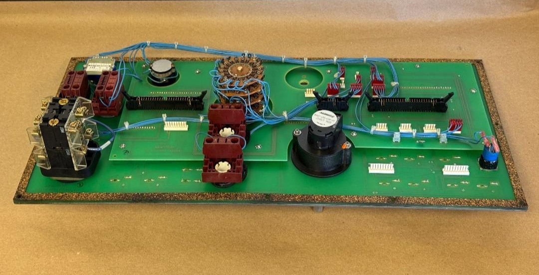 MEMTRON 35-12-169 35-12-169A 33594 OPERATOR PANEL, FROM HARDINGE CONQUEST T42SP