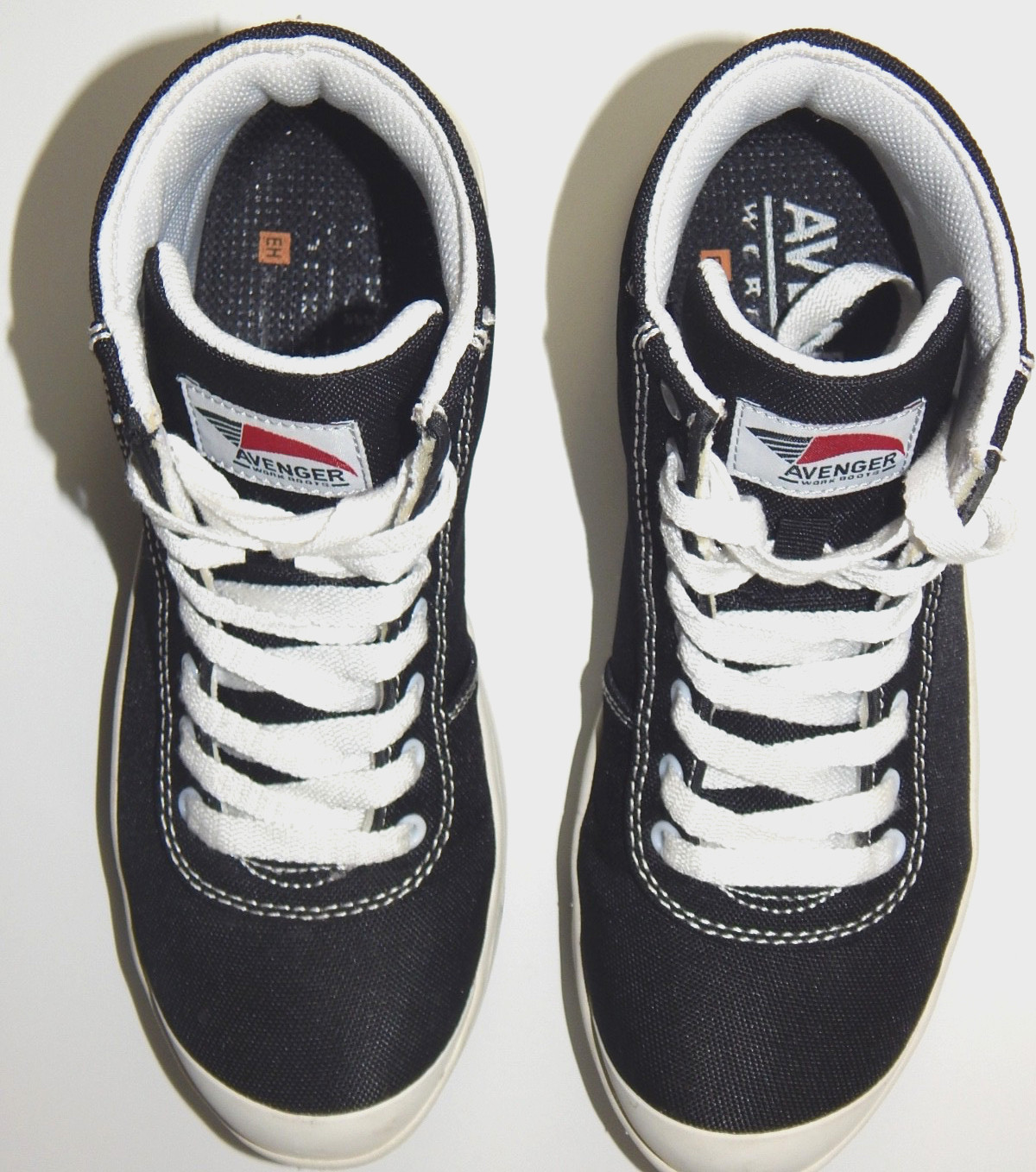 AVENGER Women’s Steel Toe Safety Non Slip Black/White Hi-Top Sneakers Size 8 EUC