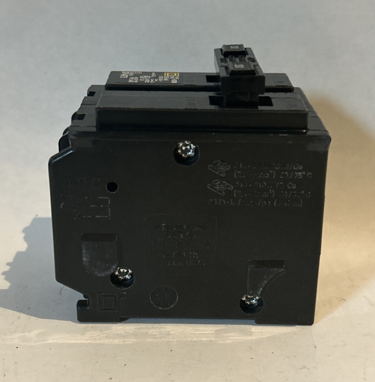 Square D HOM230CP 30 Amp 2 Pole 120/240V 50/60 Hz Plug-On Circuit Braker HOM230