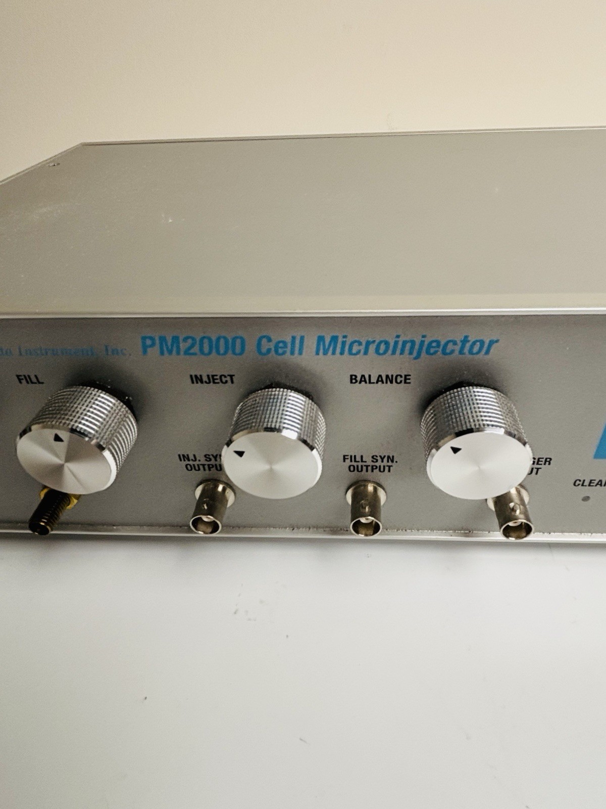 MDI PM2000 Programable Cell Microinjector