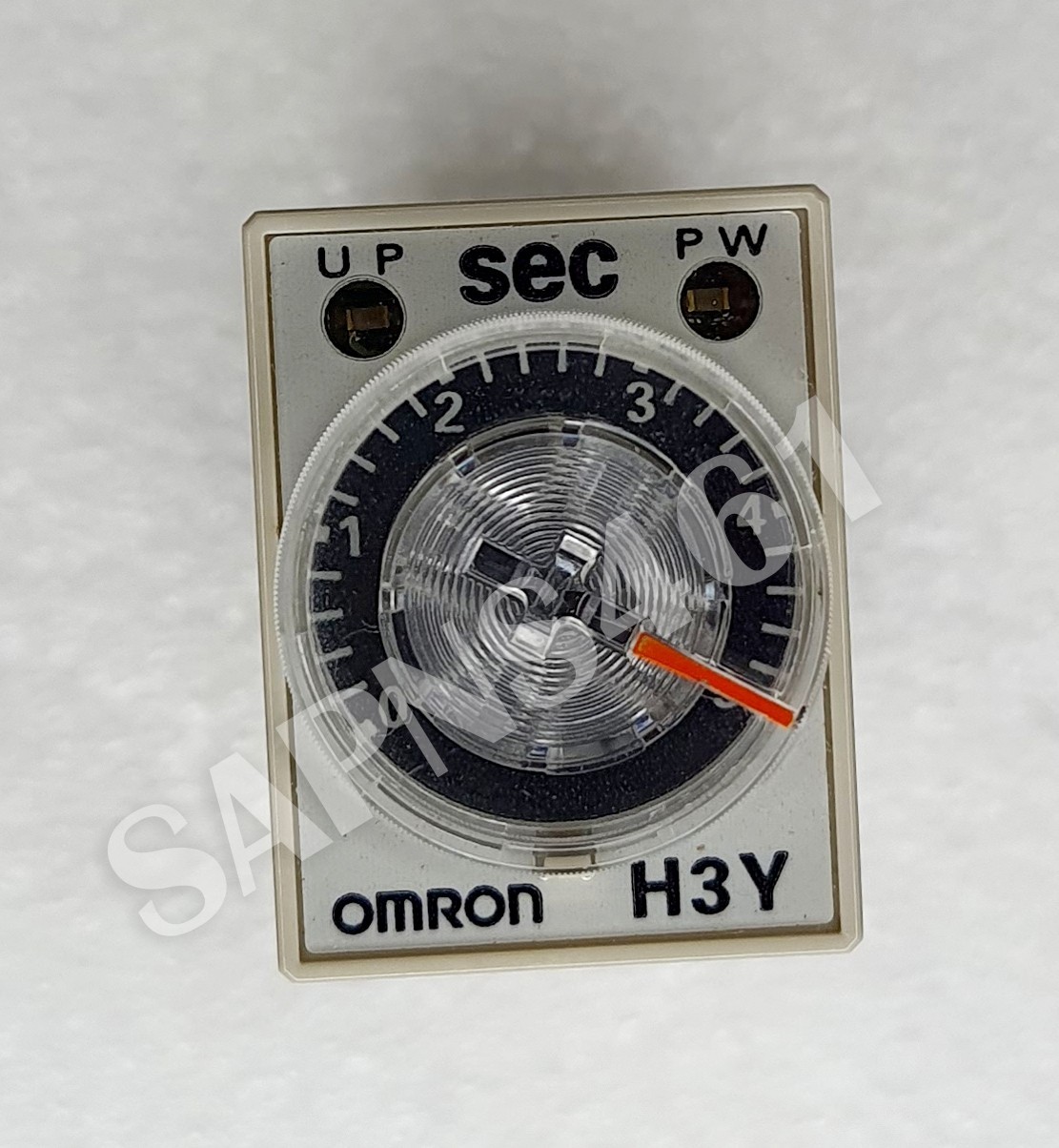 Omron H3Y-2 Timer *200/230VAC *New in open Box*2 Pc Lot*