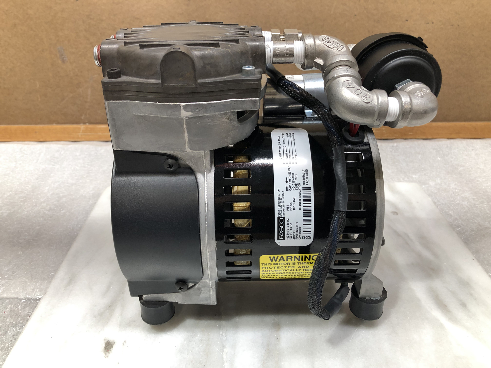 GAST 74R135-P123-H200X Vacuum Pump 1/4HP 100PSIG 110V 2.5A 5 MFD FASCO 7185-0085