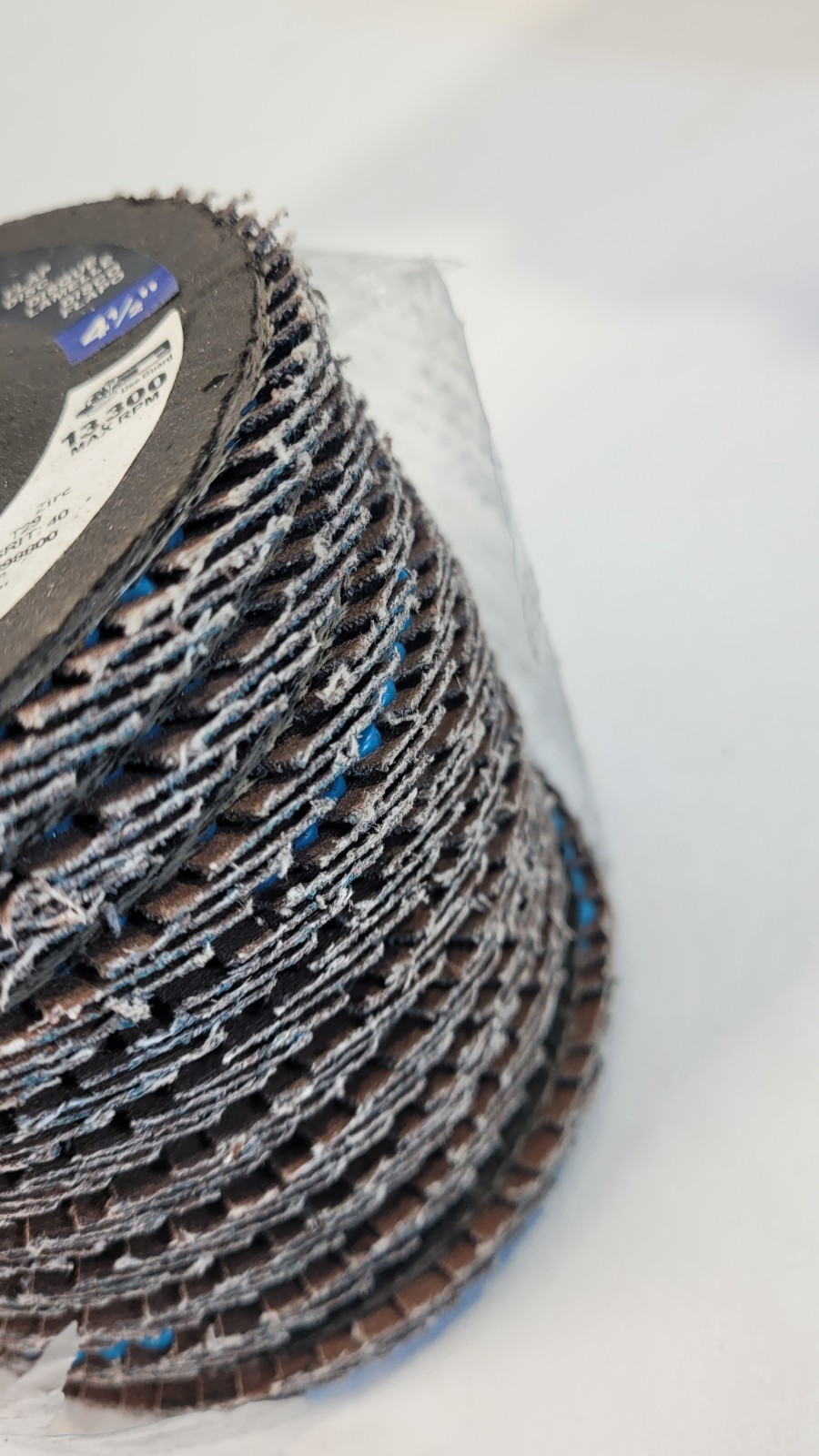 Fastenal Flap Disk 4-1/2″ X 7/8″- 40 Grit Part # 0898800 – 13,300 RPM – 10 Pack