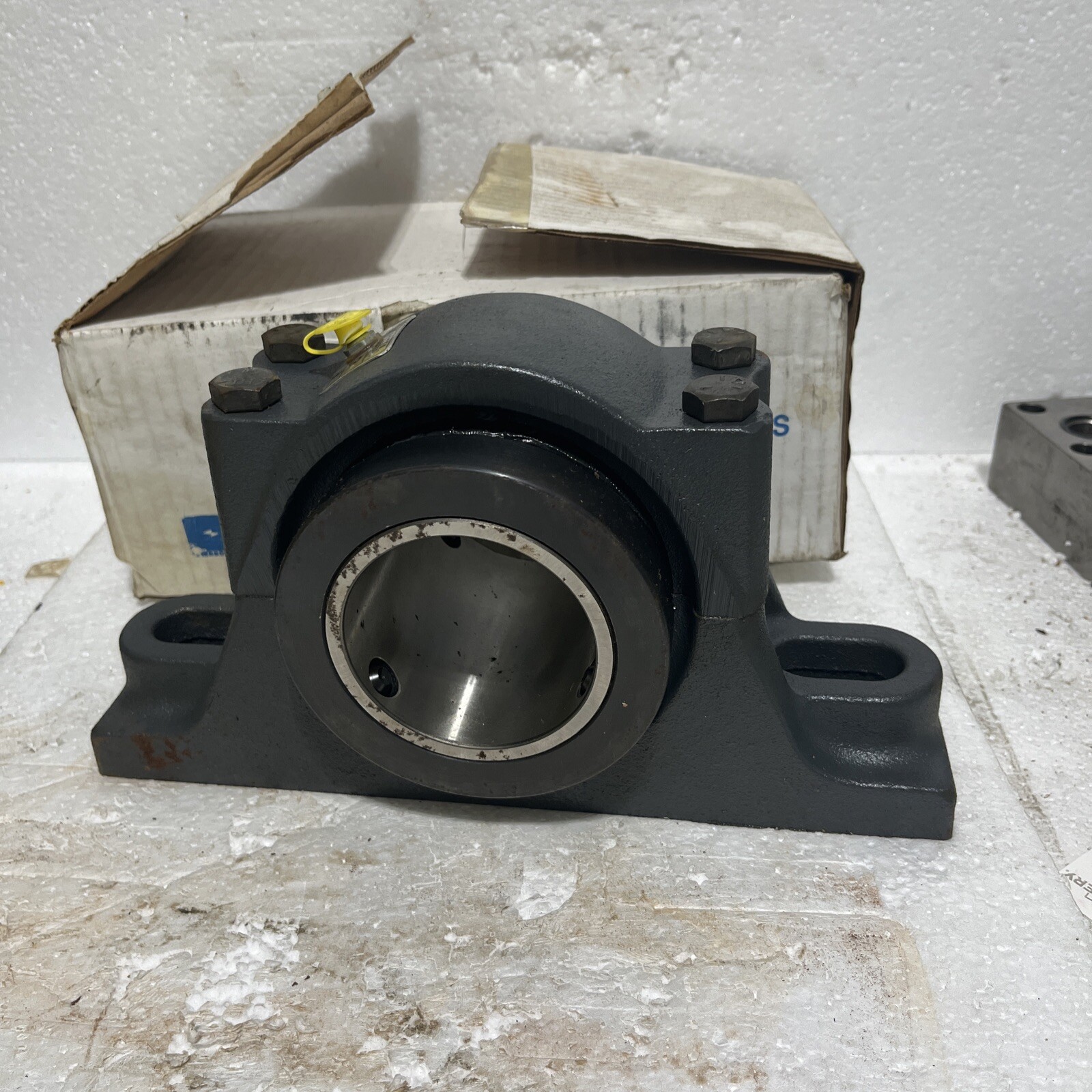 Sealmaster RPB 300-2 Two Bolt Pillow Block Roller Bearing, 3″ Bore Double Collar