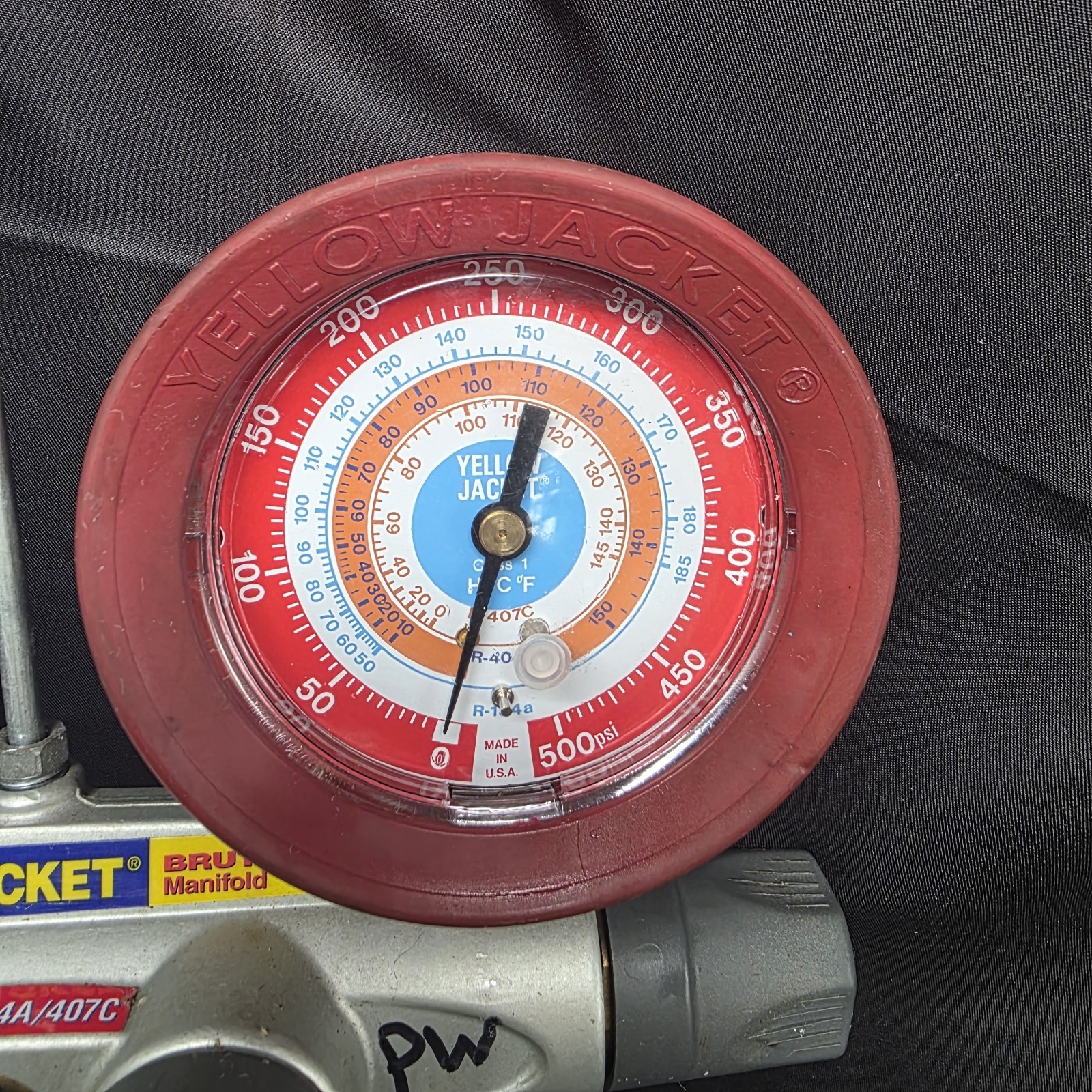 Yellow Jacket Brute II HVAC Manifold Gauge Set R134a R404A R407C w/ Hoses USA