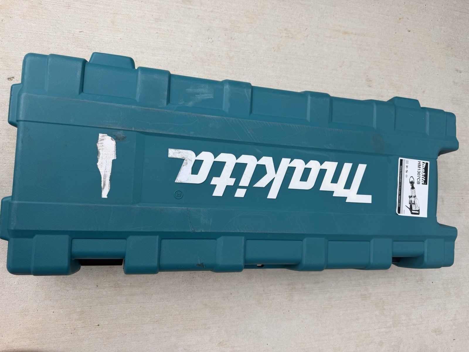 Makita 14amp 1-1/8” Hex Corded Variable Speed Demolition Hammer HM1307CB