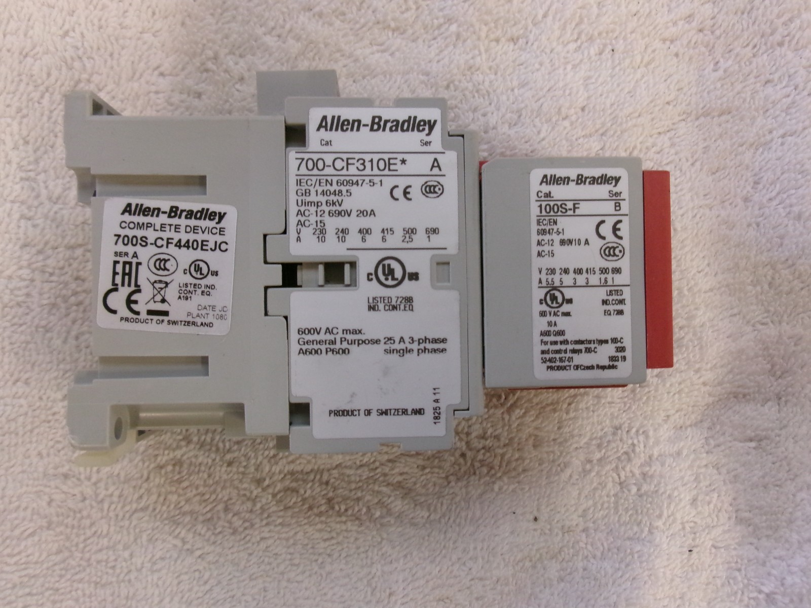 Allen Bradley Guardmaster Safety Relay 700S-CF440EJC Ser A