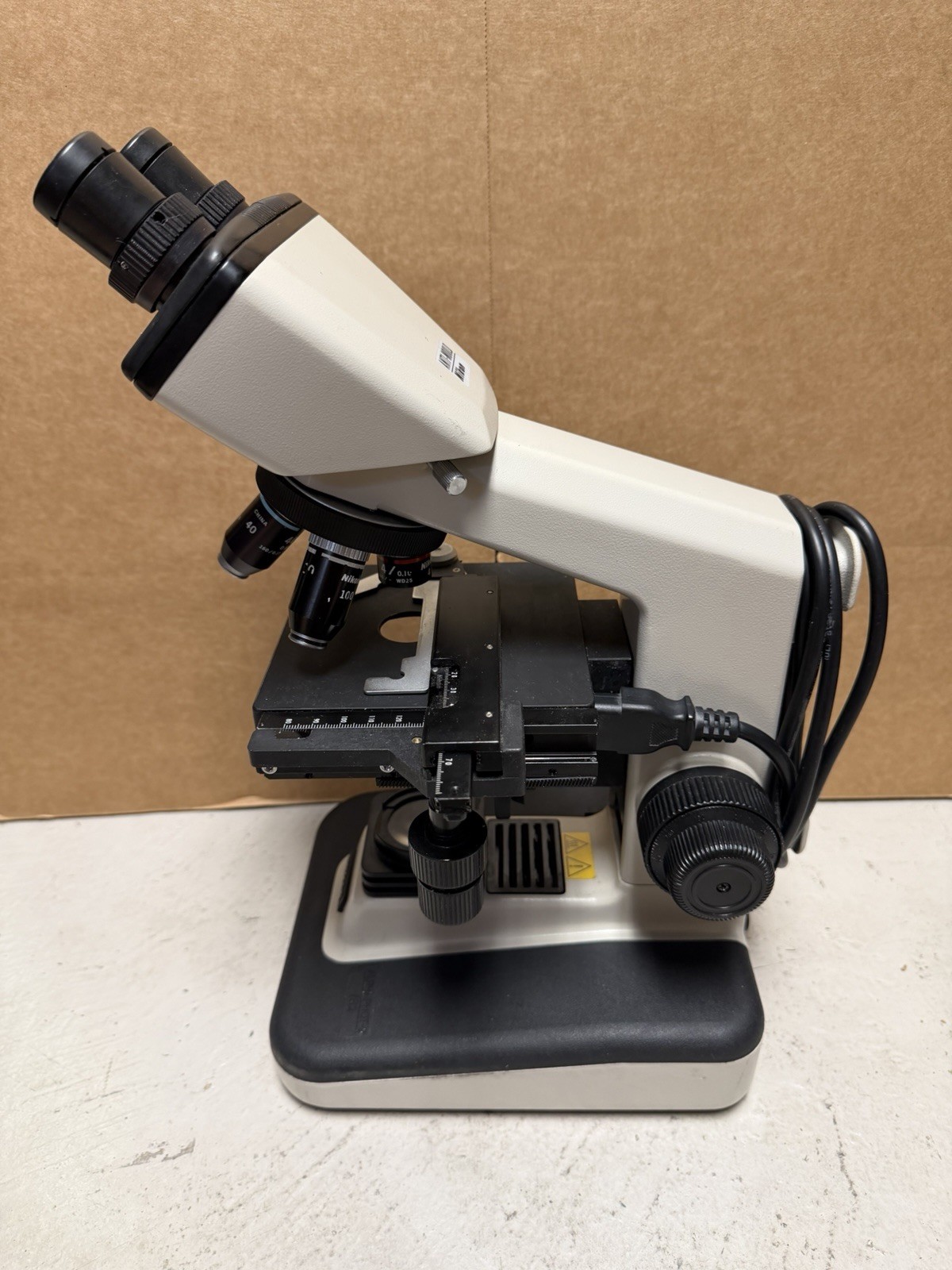 NIKON Alphaphot 2 YS2-H Binocular Microscope with 4 Objectives 4x 10x 40x 100x