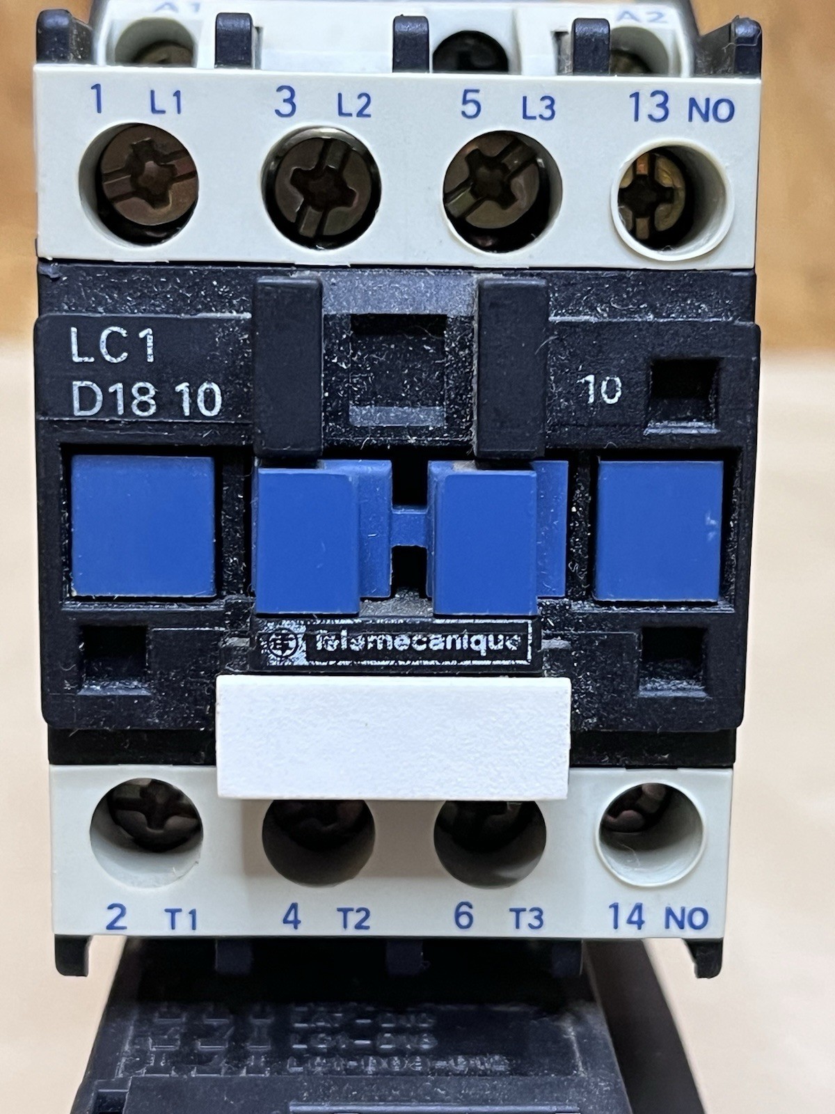Telemecanique LC1 D1810 Type F7 Contactor WITH LR2 D1321 Relay, 110 VAC, 18A