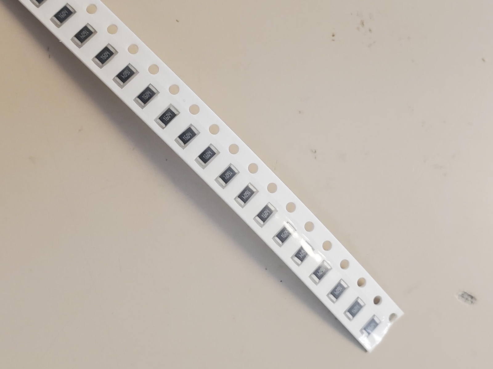 Set of 100 Pieces 22R Ohm SMD SMT Surface Mount Chip Resistor 1206 1% Tolerance